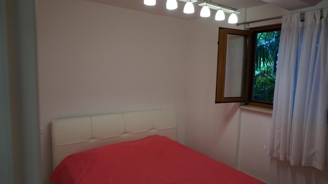 Villa Dolores Ровин Екстериор снимка