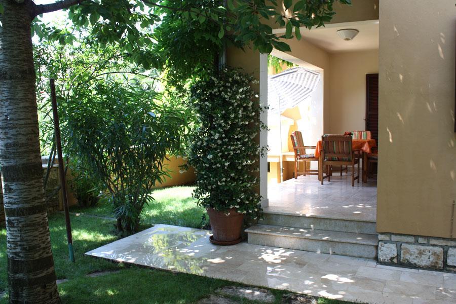Villa Dolores Ровин Екстериор снимка